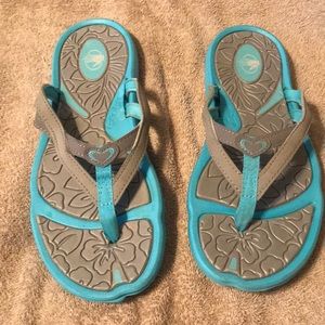 Body glove flip flops